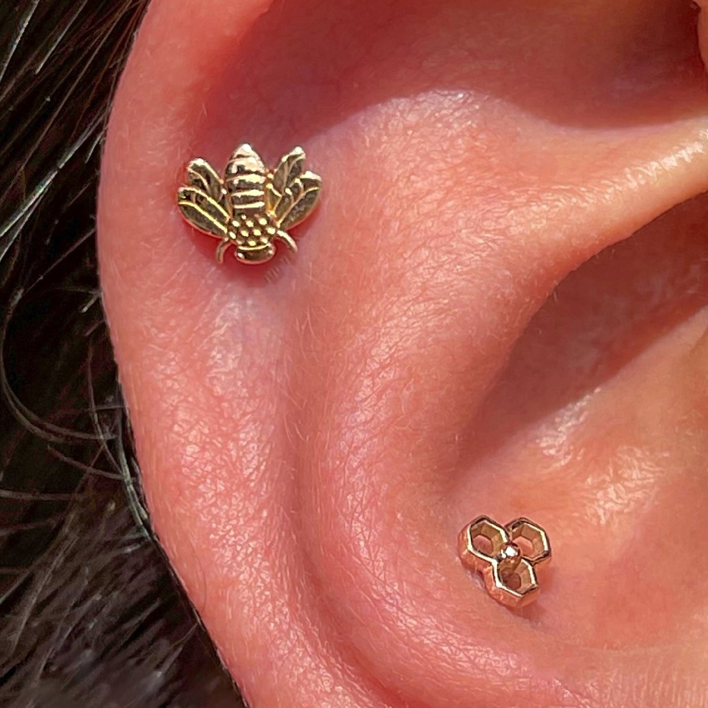 14K Bumble Bee