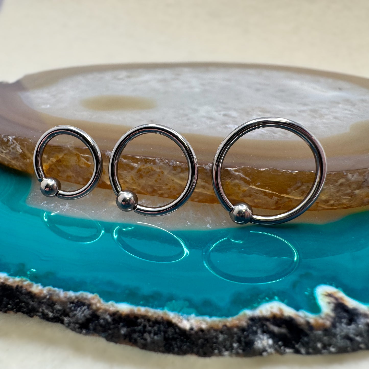 Captive Bead Ring