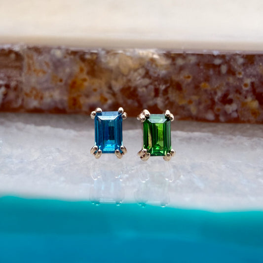 14K Mini Baguette