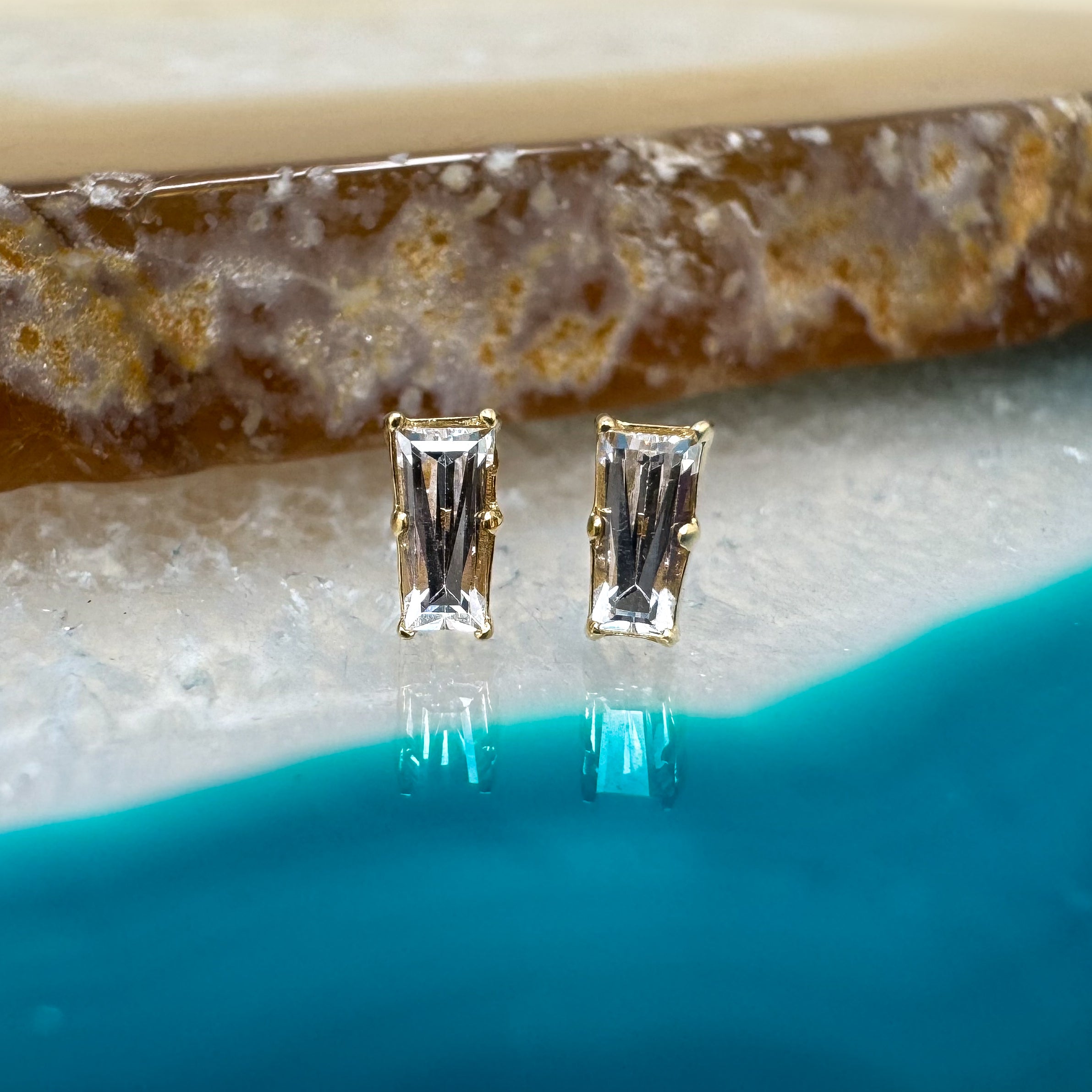 18K Baguette – Atomic Body Jewelry