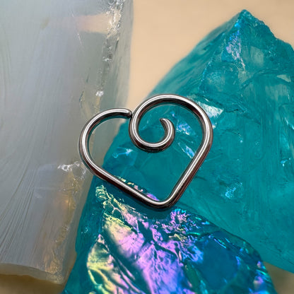Niobium Heart Seam Ring