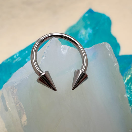 Circular Barbell with Spike Ends